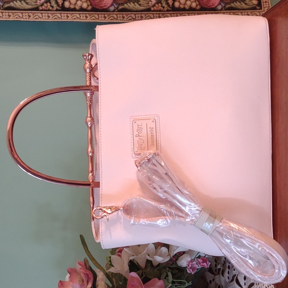 Loungefly Harry Potter Elder Wand Purse NWOT - Picture 5 of 7